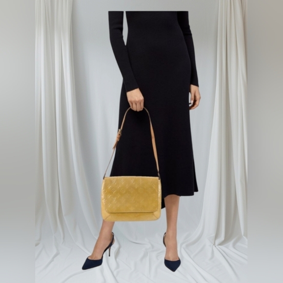 Louis Vuitton Yellow Vernis Patent Leather Bag - Picture 13 of 17